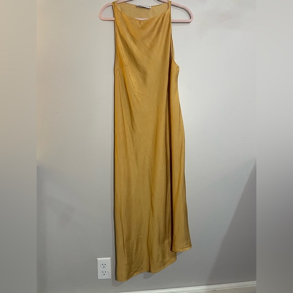Zara Mustard Yellow Asymmetrical Sleeveless Dress - Picture 2 of 6